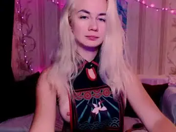 Chaturbate Live Sex Cam of carinfox