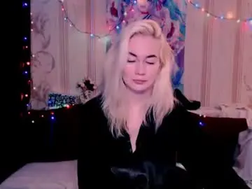 Chaturbate Live Sex Cam of carinfox