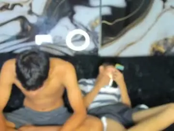 Chaturbate Live Sex Cam of cute_boys18