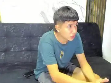 Chaturbate Watch Live Sex Cams of cute_boys18