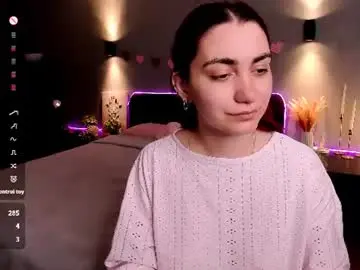 Chaturbate Live Sex Cam of cute_chus