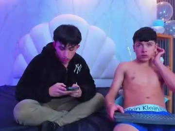Chaturbate Best live sex cam show of hoot_booys_