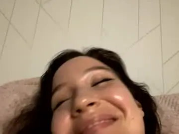 Chaturbate Adult Webcam of mila_petal