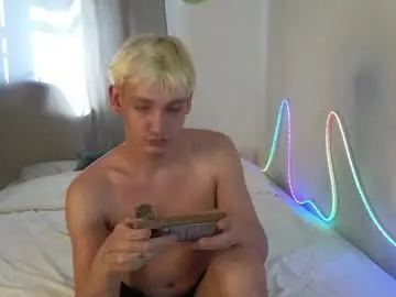 Chaturbate Sex Cam of julian_win