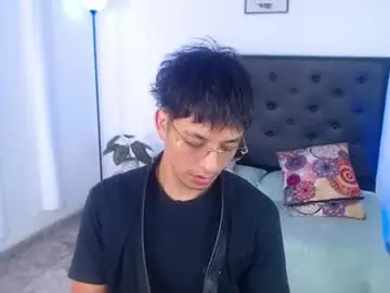 Chaturbate Best live sex cam show of leoocum18
