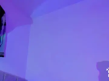 Chaturbate Live Sex Cam of liiamluna
