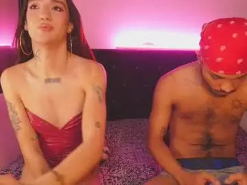Chaturbate Live Sex Cam of mikee_g