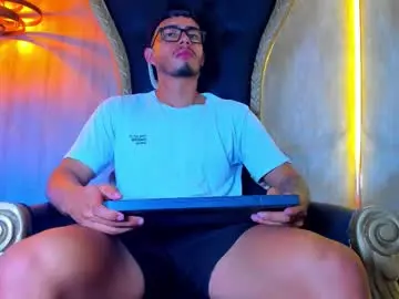 Chaturbate Best live sex cam show of thaddeus_king