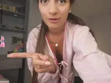 Chaturbate Free Porn Cam of jessiexxi