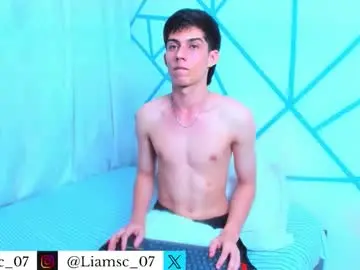 Chaturbate Live Porn of liam_scott77