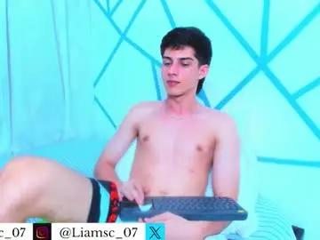 Chaturbate Best live sex cam show of liam_scott77