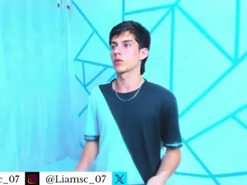 Chaturbate Live Porn of liam_scott77
