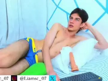 Chaturbate Free Porn Cam of liam_scott77