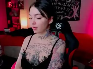 Chaturbate Free Porn Cam of magic_alie