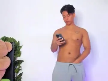 Chaturbate Live Sex Cam of zack_and_alan