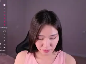 Chaturbate Live Sex Cam of momo_ayase
