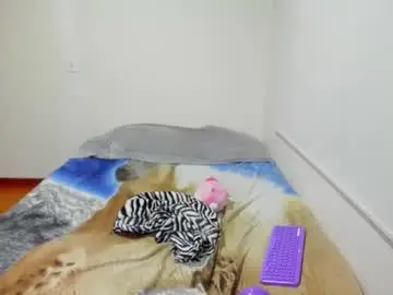 Chaturbate Live Sex Cam of nayara_hinny