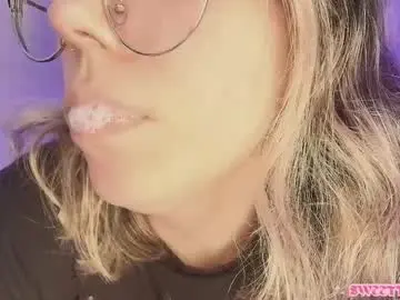 Chaturbate Best live sex cam show of sweettvera_