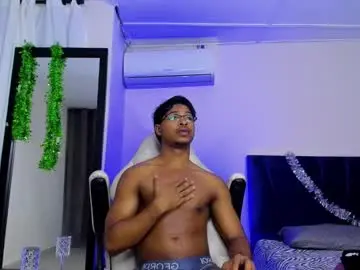 Chaturbate Best live sex cam show of cassian_gold