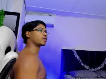 Chaturbate Sex Chat of cassian_gold