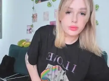 Chaturbate Sex Cam of krisi_myrr