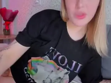 Chaturbate Sex Chat of krisi_myrr