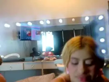 Chaturbate Live Sex Cam of littlejennifer18