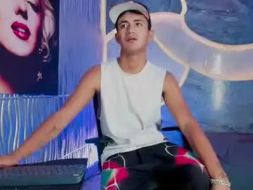 Chaturbate Nude Webcam of nio_klouds_
