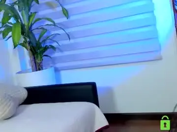 Chaturbate Live Sex Cam of scarett_jackson