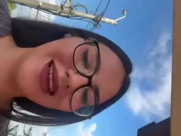 Chaturbate Live Sex Cam of cherrylunaa