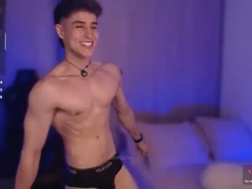 Chaturbate Nude Webcam of thomklein