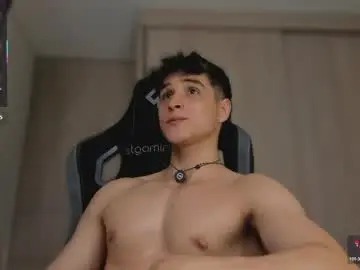 Chaturbate Nude Webcam of thomklein