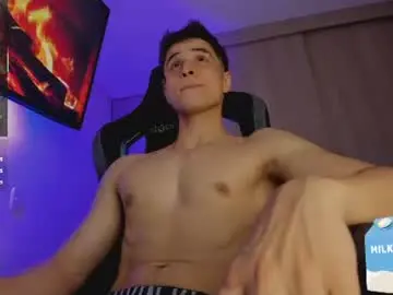 Chaturbate Live Sex Cam of thomklein