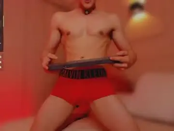 Chaturbate Live Sex Cam of thomklein