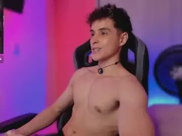 Chaturbate Best live sex cam show of thomklein