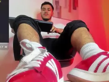 Chaturbate Free Porn Cam of ariies13