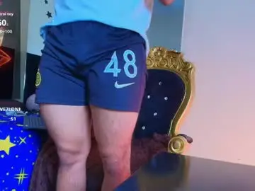 Chaturbate Live Sex Cam of ariies13