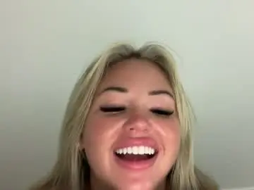 Chaturbate Adult Webcams of averybabyyx