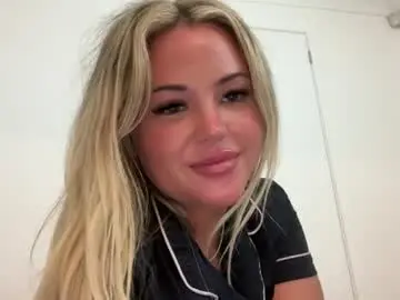 Chaturbate Nude Webcam of averybabyyx