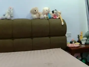 Chaturbate Live Sex Cam of hersheys_aran