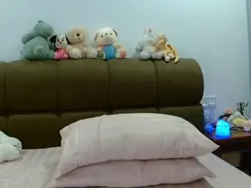 Chaturbate Live Sex Cam of hersheys_aran
