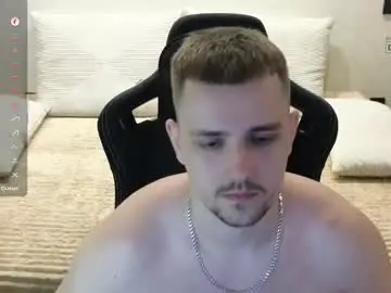 Chaturbate Live Sex Cam of larstar01