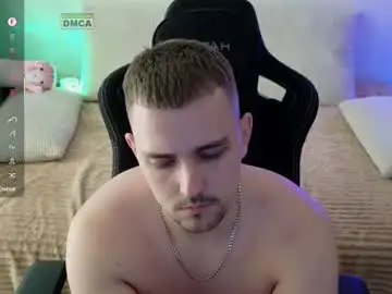 Chaturbate Watch Live Sex Cams of larstar01