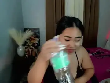 Chaturbate Live Sex of rhea_xoxo