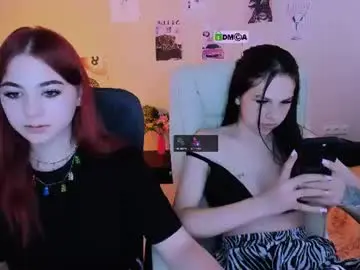 Chaturbate Live Sex Cam of adelina_xxx