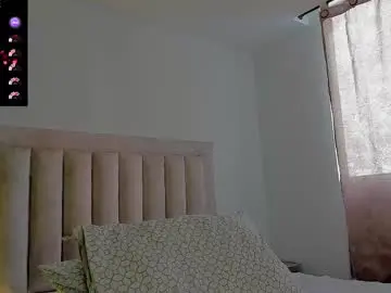 Chaturbate Nude Webcam of iamjulian_