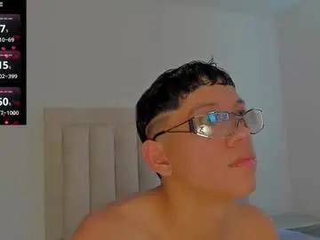 Chaturbate Nude Webcam of iamjulian_