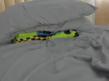 Chaturbate Live Porn of iamjulian_