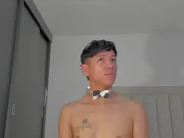 Chaturbate Adult Webcam of iamjulian_