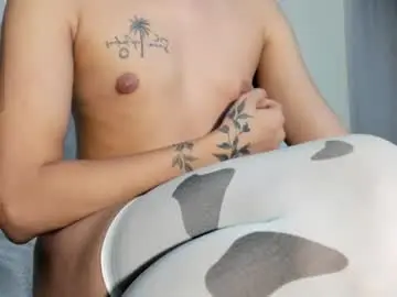 Chaturbate Watch Live Sex Cams of iamjulian_